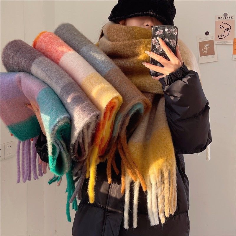 Cashmere Pashmina Wrap - 2025Newฤดูหนาวหนาผ้าพันคอผู้หญิงผ้าคลุมไหล่และWraps Pashmina Neckerchief BufandaหญิงRainbow Hairyพู่Echarpe